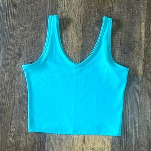 blue hollister tank